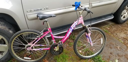 Huffy Rock Ridge Mountain Bike- GOODWILL tomorrow 