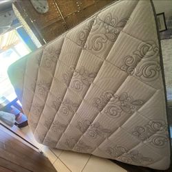Therapedic Queen Mattress