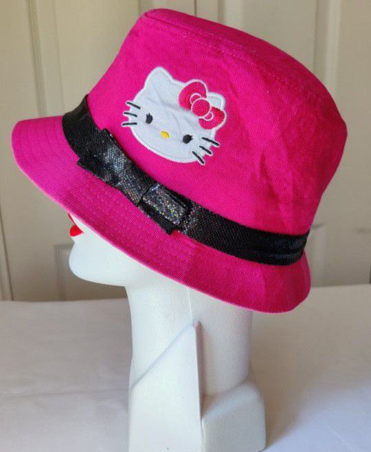 Hat For Girls New Condition. Small 