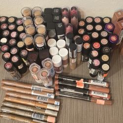 124 Units Of Bulk Makeup 💄 😍 ✨️
