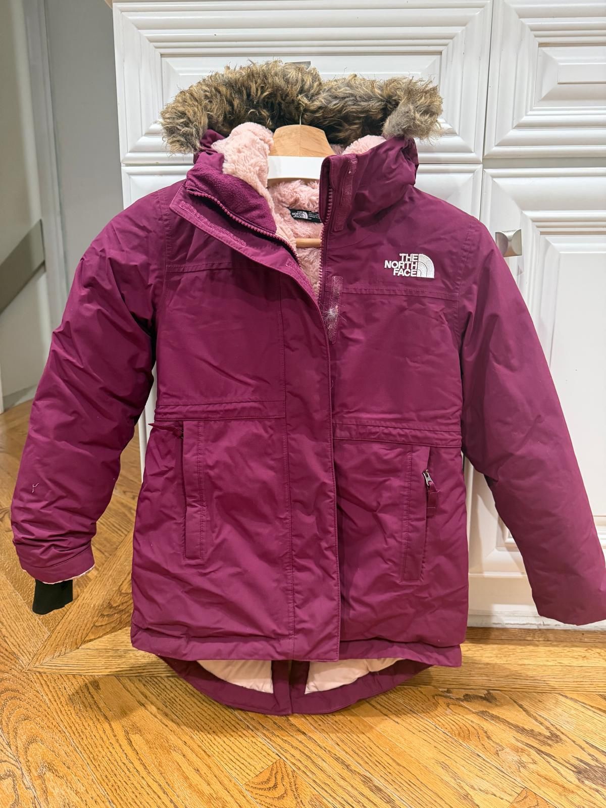The North Face Arctic Parka For Girls ( Small 7/8 )