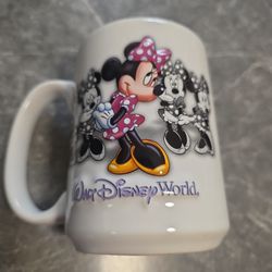 Minnie mouse disneyworld mug