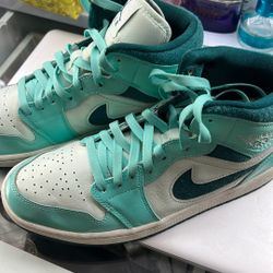 Size 10 Air Jordan 1 Mid Bleached Turquoise Women’s