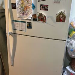 Refrigerator For Sale