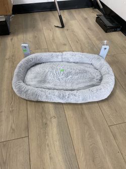 Gray Fluffy Window Pet Bed w Suction Cups