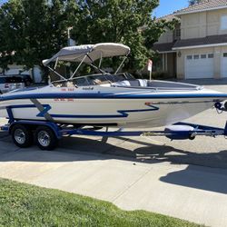1999 Galaxie Starion 21’ Ski Boat. $16,000