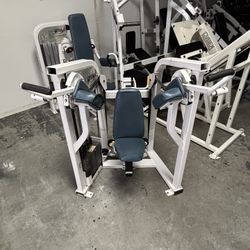 FOR SALE: Nautilus Nitro Bicep Curl Machine