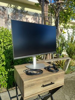 27in 4k Dell Monitor (NEED GONE ASAP)