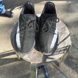 Yeezy Shoes