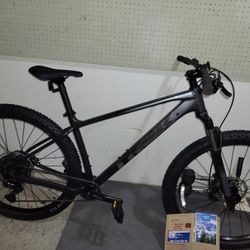 Marlin 6 L 29 INCH TIRES