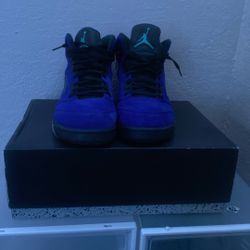 Jordan 5 Retro Alternate Grape 