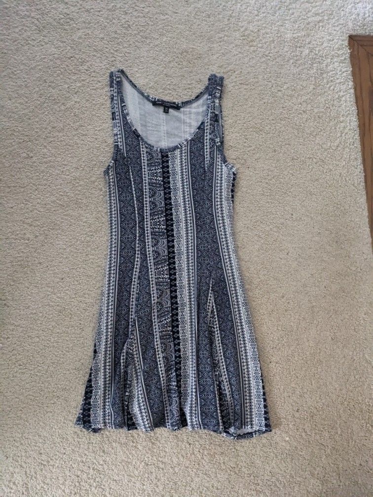 Patterned Sleeveless Dress