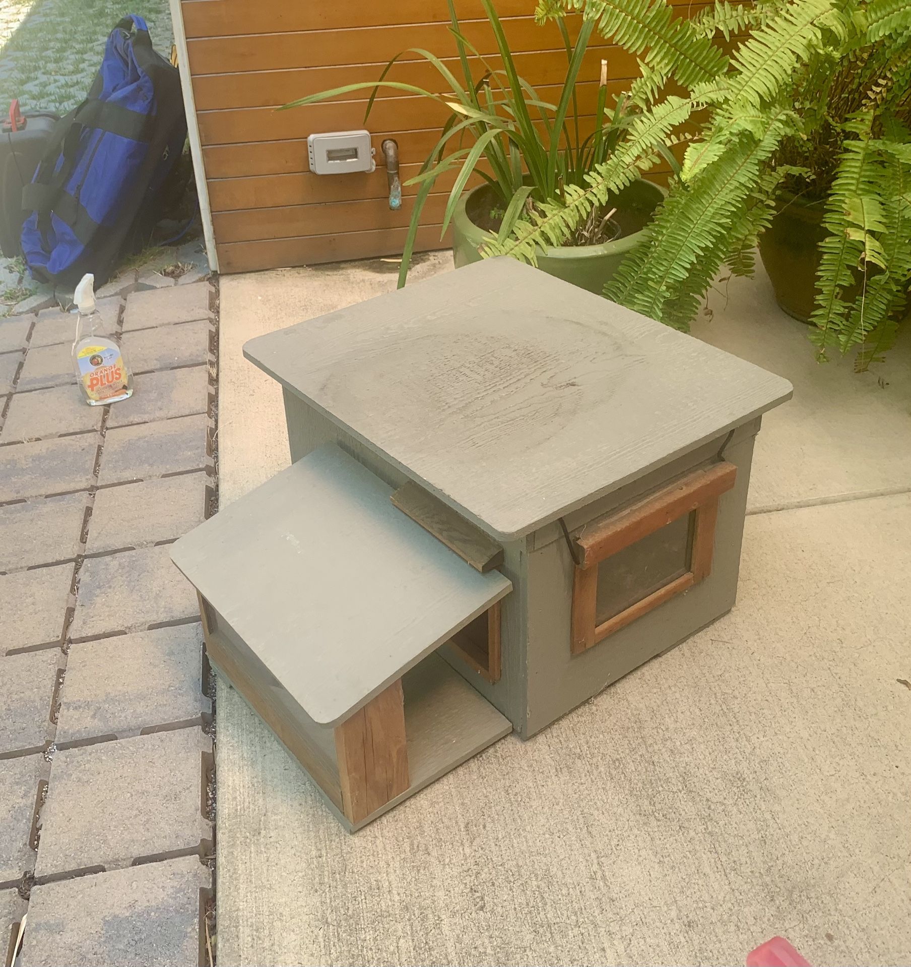 outdoor insulated cat shelter 