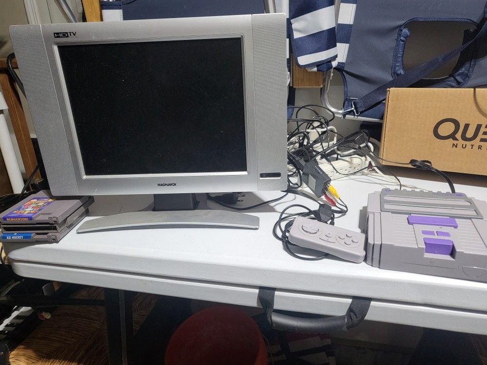 Retro Gaming Set Up With TV 15 Inch Nes Snes
