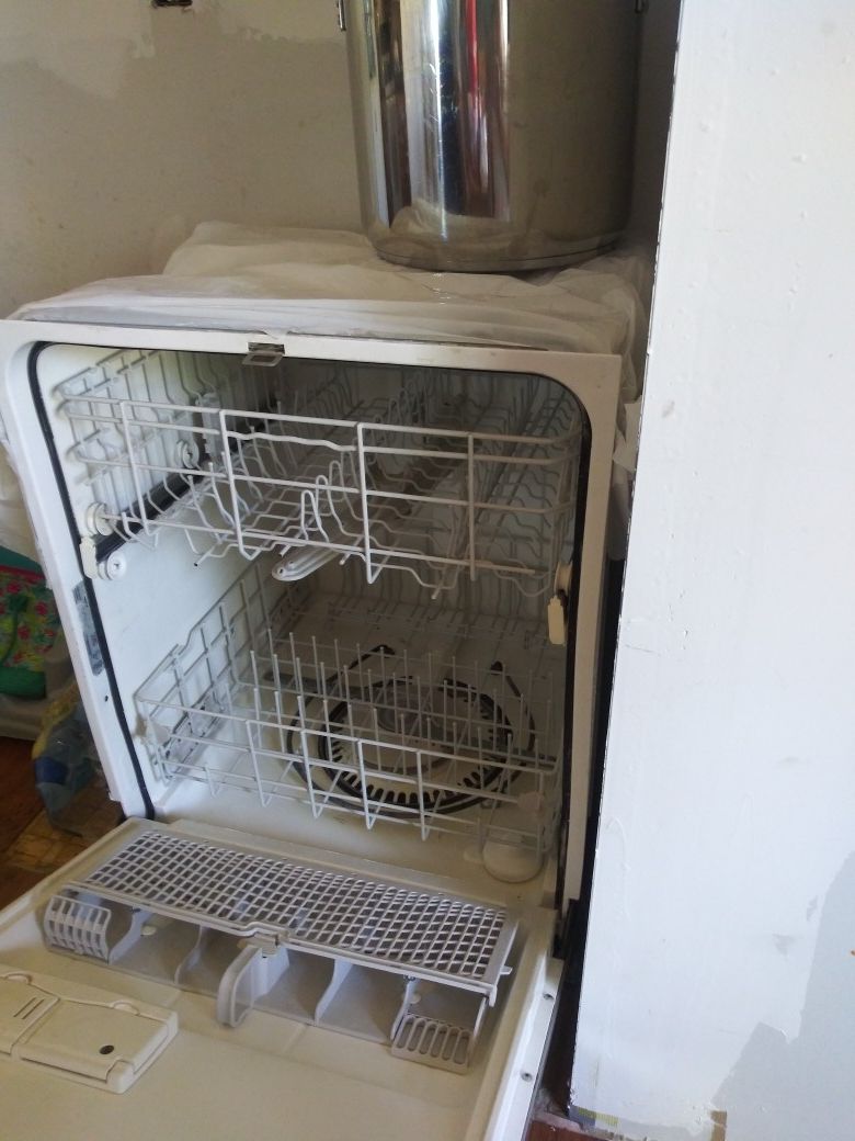 Dishwasher, Whirlpool