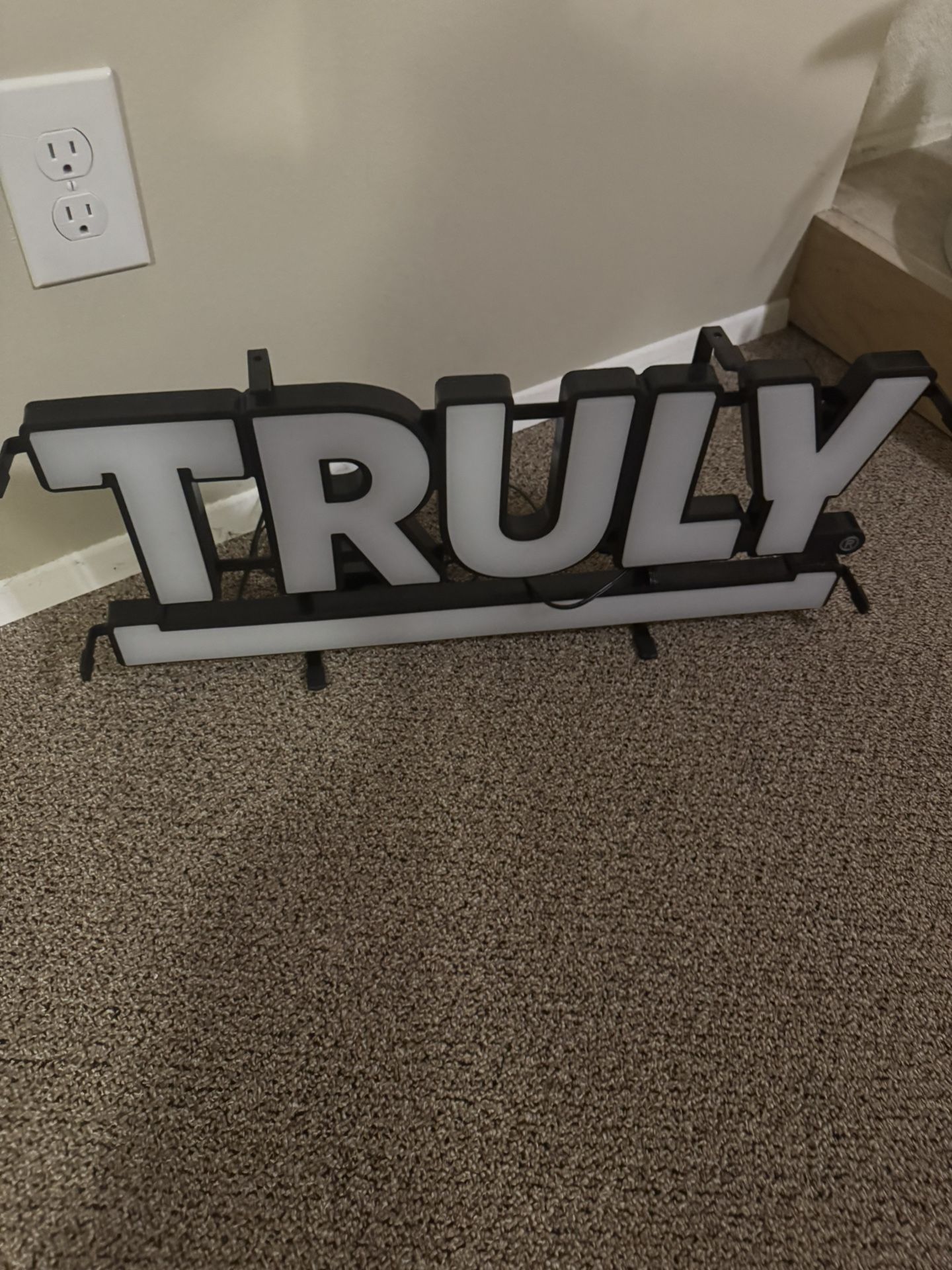 New Truly Seltzer LED Bar Opti Bar Sign Light Beer Neon Brewery