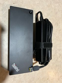 Lenovo ThinkPad Thunderbolt 3 Dock + 135W Original Lenovo AC Adapter Used but in excellent working condition.