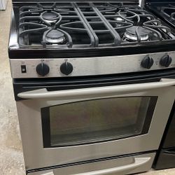 GE Profile. Gas Stove Used 