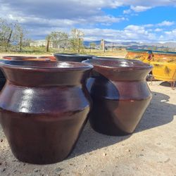 🌺Beautiful POTS for your garden🌵Imported Yard Art🐸