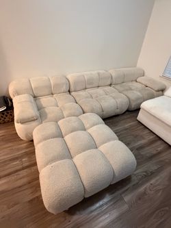MODULAR COUCH