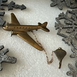 VTG Brass Airplane Military C-47 2.5X3” Brooch &Paratrooper Pin -Jan Michaels SF