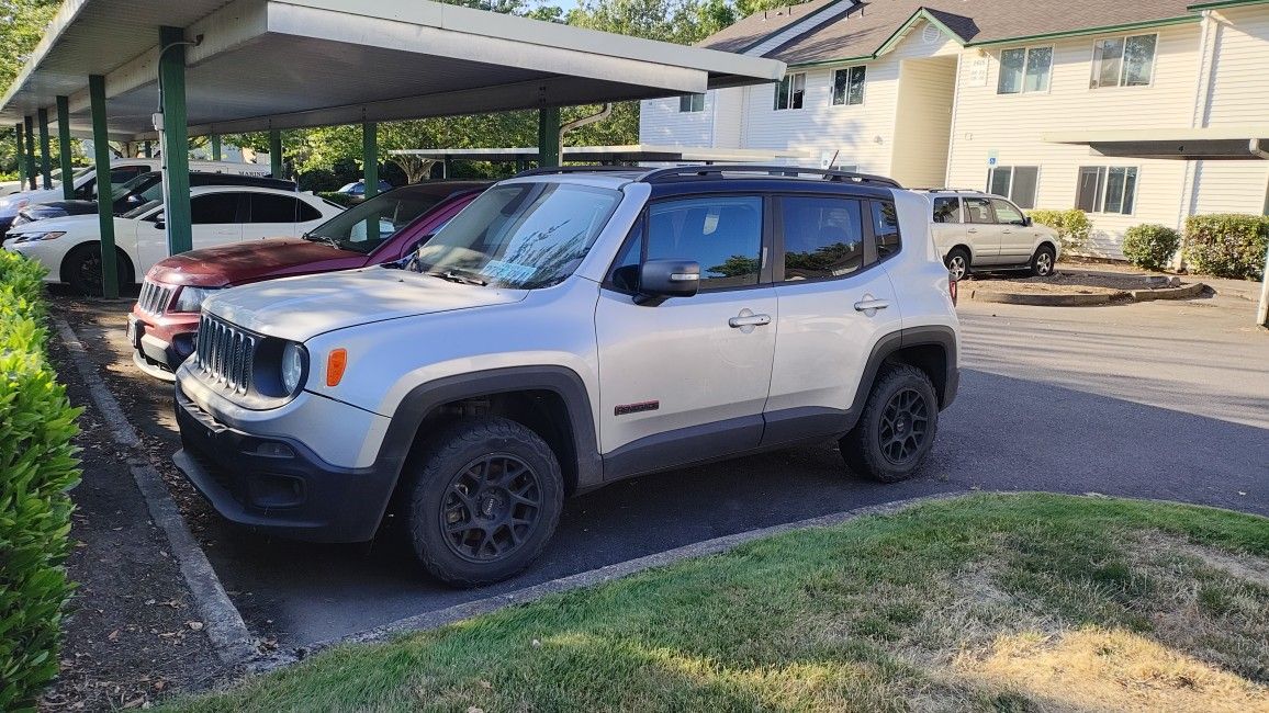 2016 Jeep Renegade Trailhawk