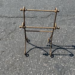 Metal Towel Rack
