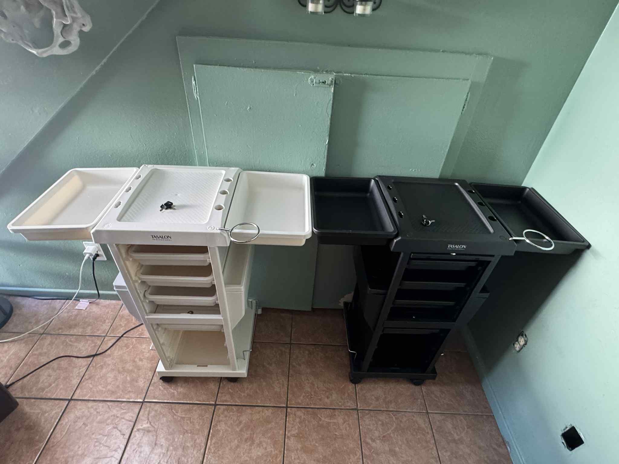 TASALON Professional salon storage trolley cart Barber table 6 drawer Spa cart $60 Each