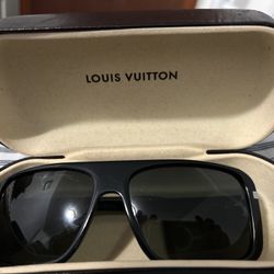 Louie Vuitton Sunglasses Original $300