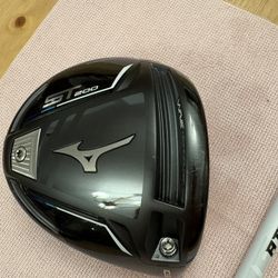 Mizuno ST200 Driver 10.5 + Fujikura Atmos Black 6S Stiff flex + Headcover + Wrench (Neari Mint)