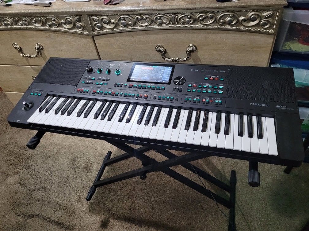 Medeli AKX10 61 Key Digital Workstation