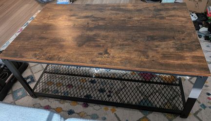 Modern Wood & Metal Coffee Table – Great Condition!