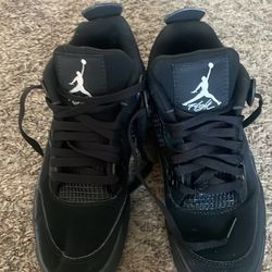 Black Cats Jordan 4s 