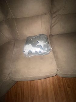 Used About 4 Times Getting Rid Of Throw Me A Good Offer