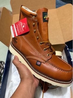 Thorogood mocc toe boots 9 1/2
