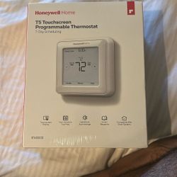 RTH8560D 7 Day Programmable Touchscreen Thermostat