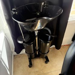 Beauty salon or barber shampoo bowl Used 