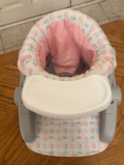 Summer Infant Learn-to-Sit Floor Seat with Tray — $20