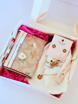 Coach Card Wallet and Kate Spade Jewelry Set