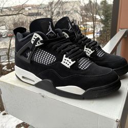 Jordan 4 White Thunder