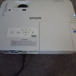 EPSON 1975W Projector