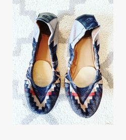 Lucky brand flats size 8