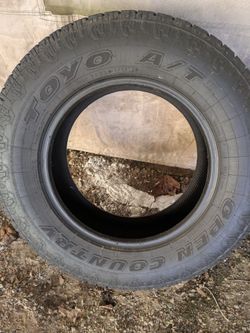 Toyo a/t open country 245 70/r17