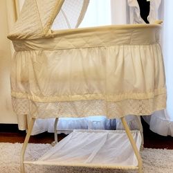 Baby Bassinet Like  New