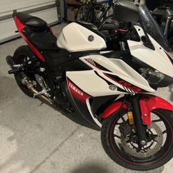 2016 Yamaha R3