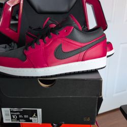 New Air Jordan 1 Low "Reverse Bred" - Size 10