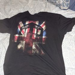 3 Large Men T-shirts