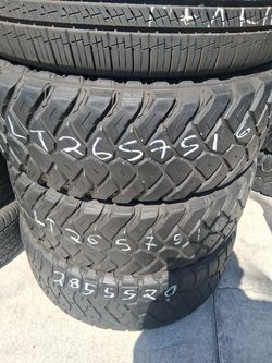 Pair LT 265/75/16 MT tires