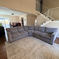 Crate and Barrel Sectional READ DESCRIPTION 