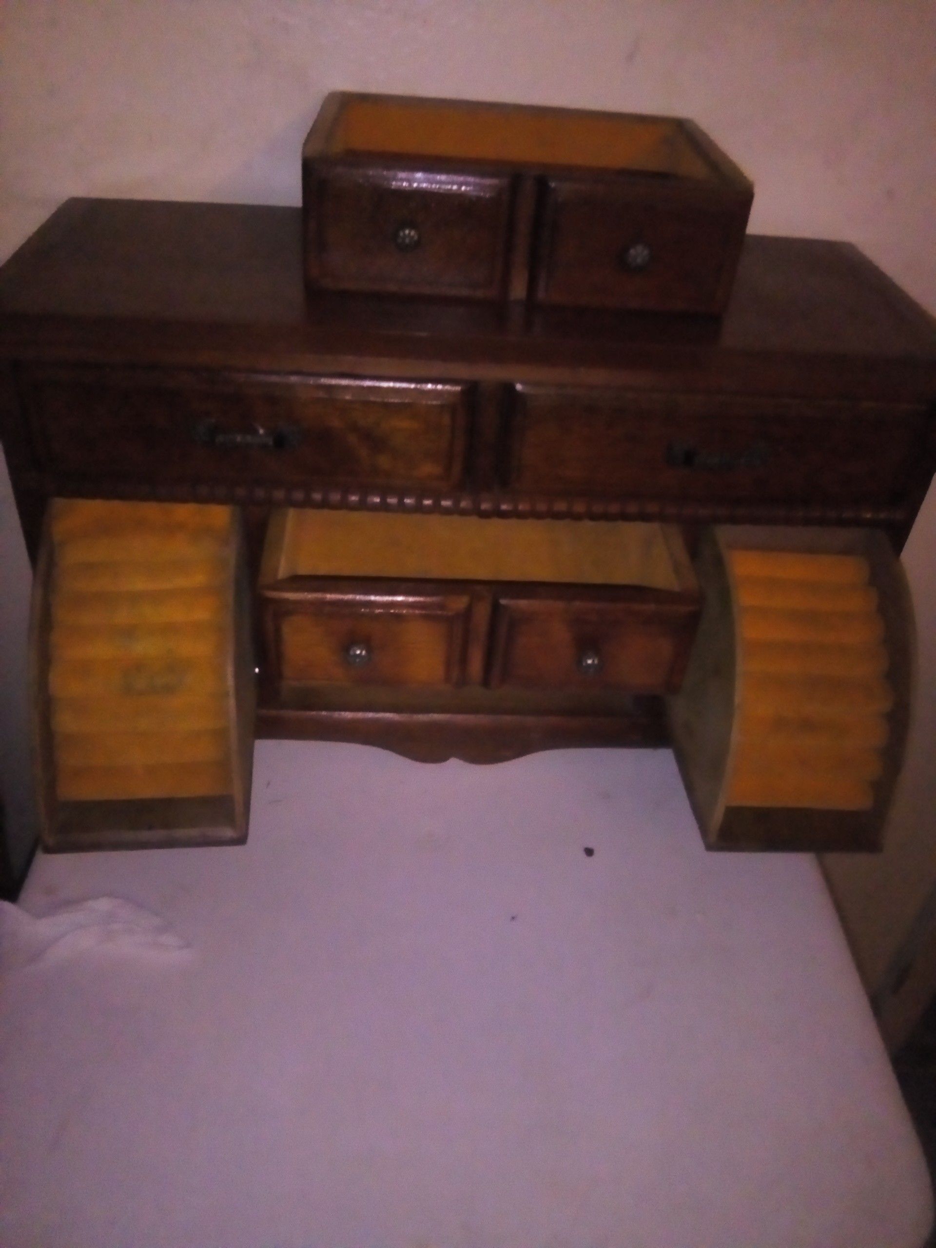 Jewelery box